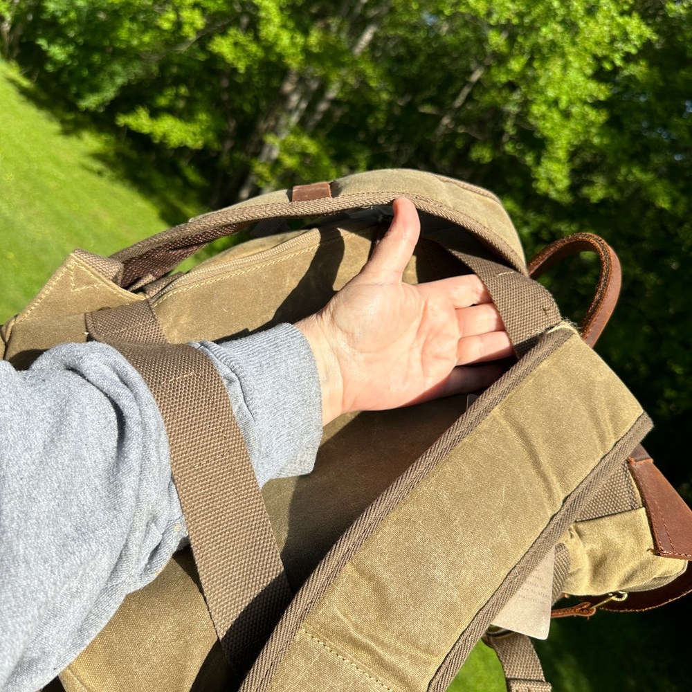 Canvas Camera bag/backpack. - Picture 8 of 15